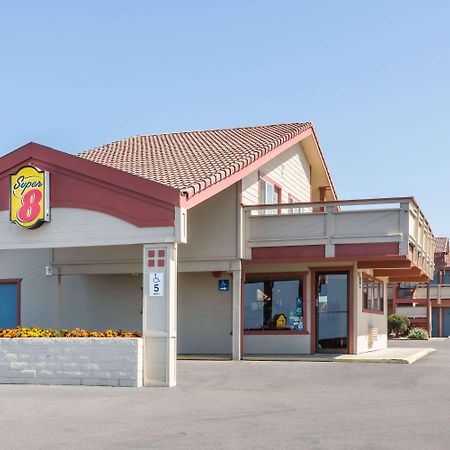 Super 8 By Wyndham Fort Bragg Exteriör bild