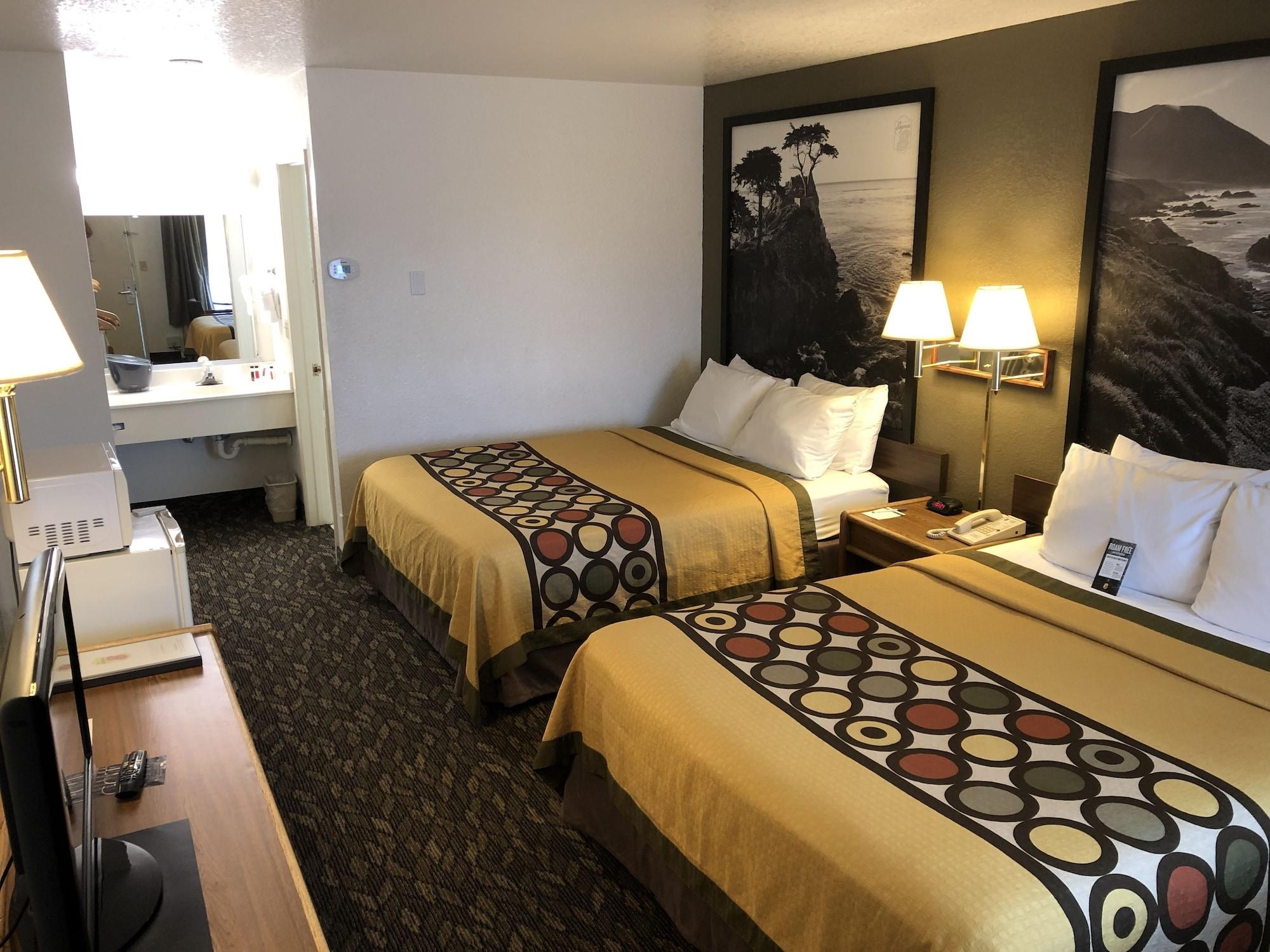 Super 8 By Wyndham Fort Bragg Exteriör bild